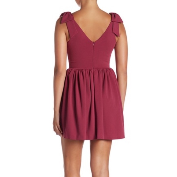 NWT - Love...Ady Bow Mini Dress :) - Picture 2 of 3